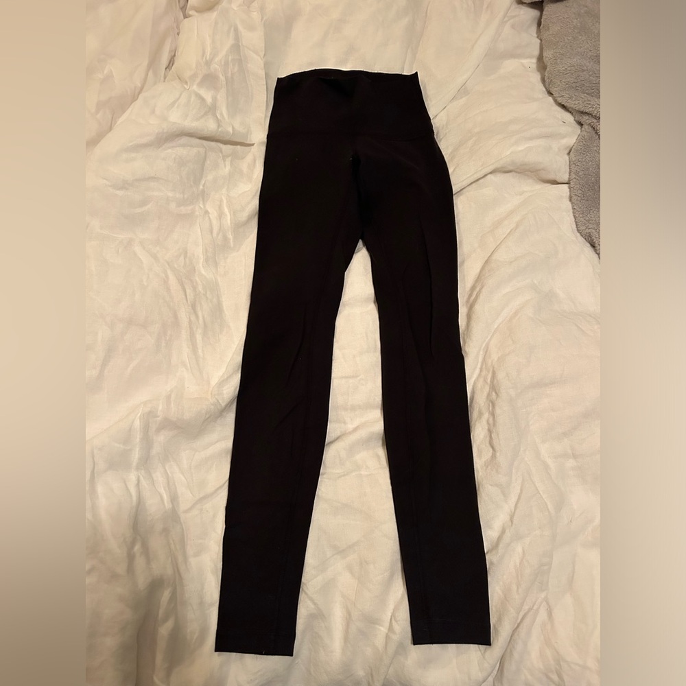 Lululemon wunder under